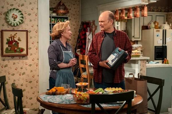 Zlatá devadesátá - Oslavenkyně - Z filmu - Debra Jo Rupp, Kurtwood Smith
