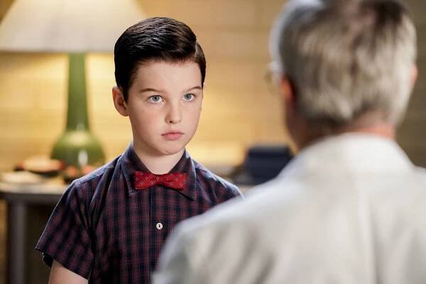 Malý Sheldon - Vědecká studie a československé svatební cukroví - Z filmu - Iain Armitage