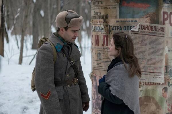 Pilot: boj o přežití - Z filmu - Pjotr Fjodorov, Anna Pěskova