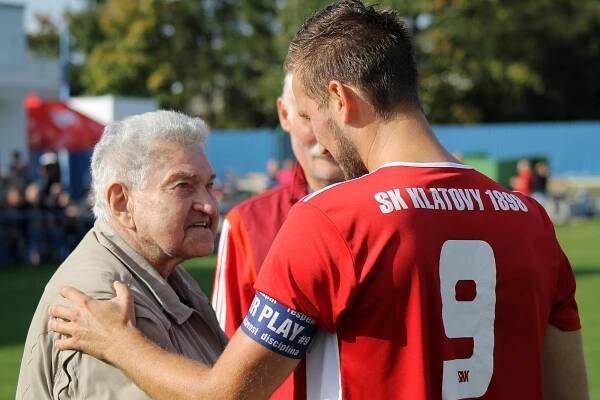 Doubravka v derby srazila Klatovy. Hattrickem se blýskl plzeňský mladíček Uzlík