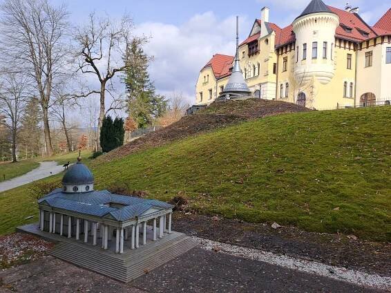 Park miniatur u Mariánských Lázní ozdobí i Prašná brána