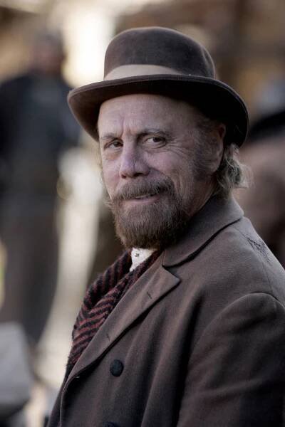 Deadwood - Neustálé pulzování - Z filmu - Dayton Callie