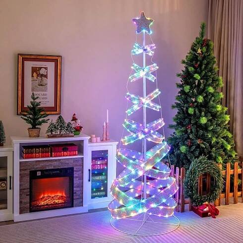 COSTWAY LED spirálový vánoční stromek, 210cm | Kaufland.cz