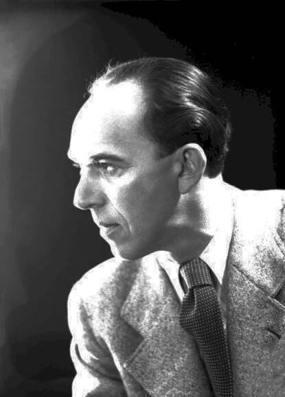 Martin Frič: *29.3.1902 – †26.8.1968, český filmový režisér, scenárista a herec