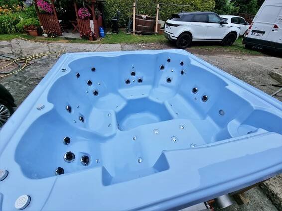 Hot Tube Garden