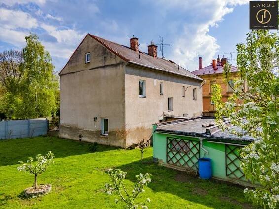 Prodej bytu 2+1 se sdílenou zahradou a garáží, ulice 9. května, Krnov | Reality.iDNES.cz 