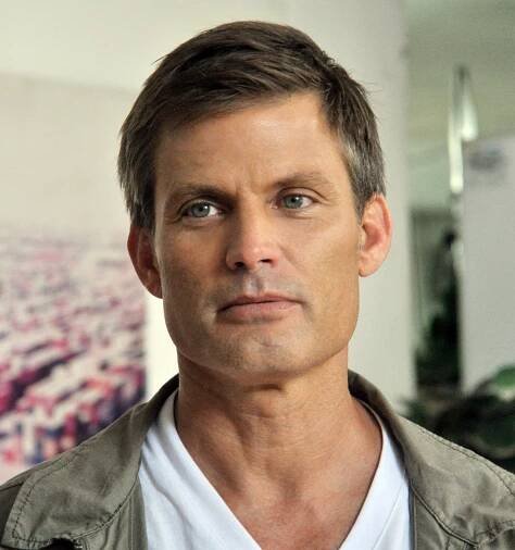 Showdown in Manila - Promo - Casper Van Dien