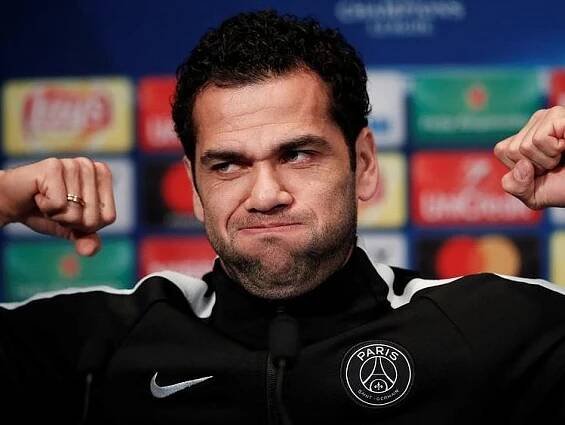 Daniel Alves - Sport.cz