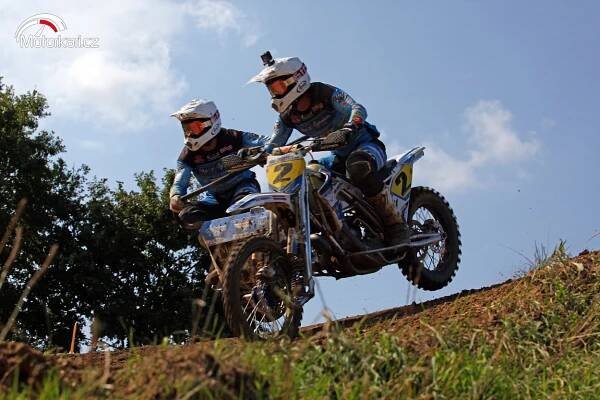 Fotogalerie Republikový šampionát sajdkár a čtyřkolek v Jiníně | Motorkáři.cz