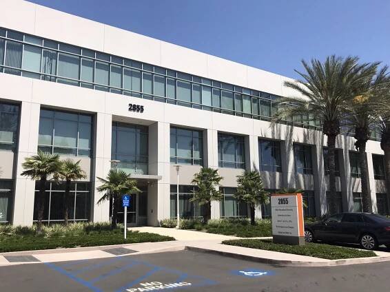Main entrance of Irvine college building