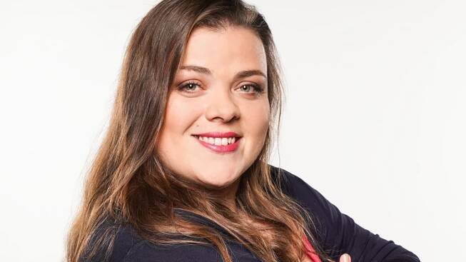 Lucie Polišenská pracovala ve zdravotnictví. Táhlo ji to k herectví, stejně jako dědu