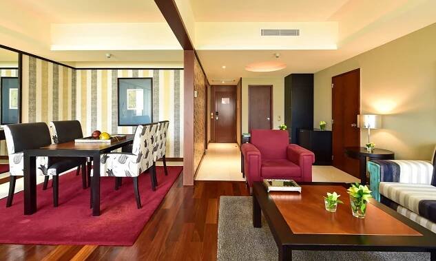 Presidential Suite - Living Room - Pestana Casino Park