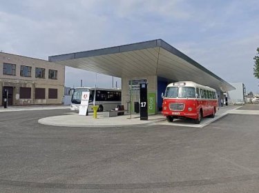 Pardubice mají nový terminál pro meziměstské autobusy za 125 milionů korun, nemá WC