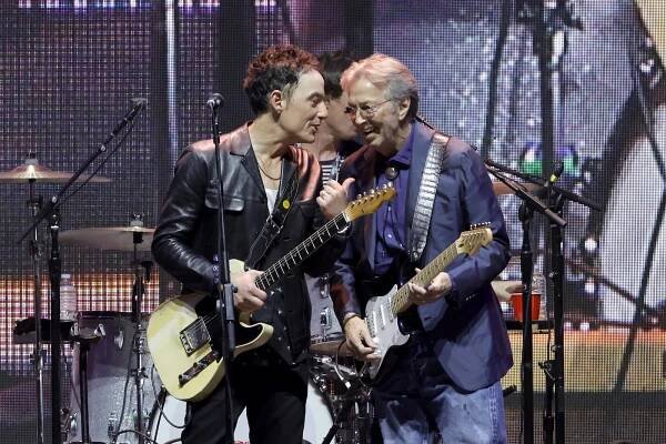 12 Wallflowers Classic Rock Collaborations