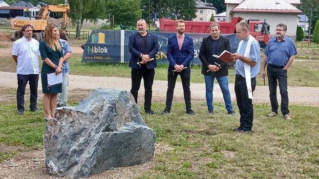 V Hanušovicích zahájili unikátní projekt výstavby bytů