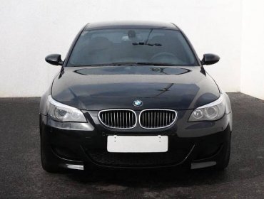 2006 BMW 5 E60/E61 M5 5.0 V10 benzín 373 kW 450 Nm