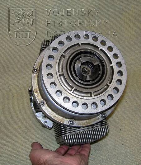 Startovací motorek Riedel RBA/S10, výr. č. ZH 780
