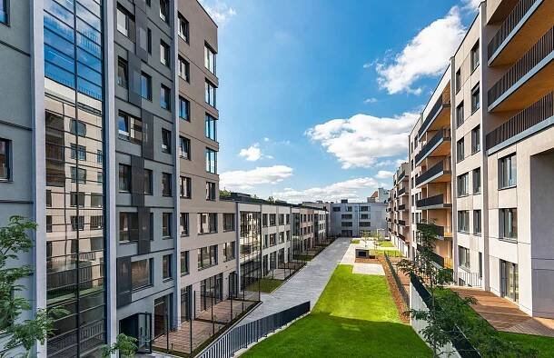 Prodej moderního bytu 3+kk s balkonem, sklepem a parkováním v prémiové rezidenci Neugraf Smíchov