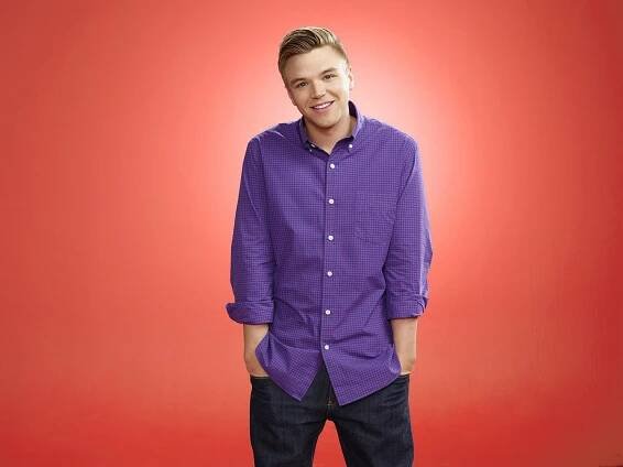 Brett Davern - Nešika - Promo