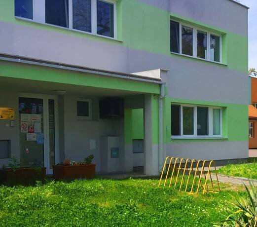 Fotografie - Budova č. 26 - mikrobiologie - 01.05.2023