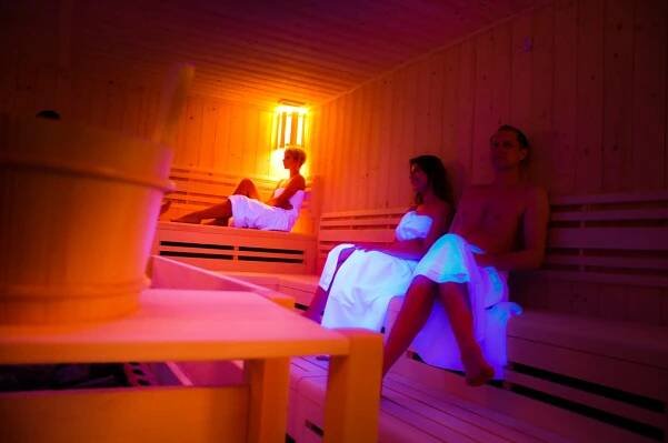 SAUNA SPOT DVORCE foto 3