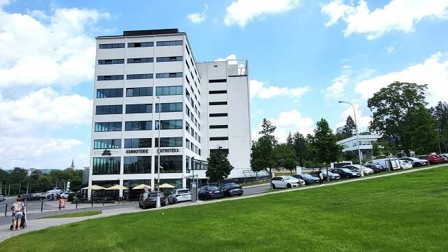 Fotografie - Obchodní dům Zlín Obchodní dům, nákupní centrum, náměstí Práce 2523, Zlín, Česko - 05.06.2024