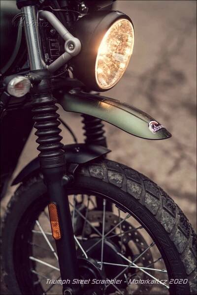 Triumph Street Scrambler | Katalog motocyklů a motokatalog na Motorkáři.cz