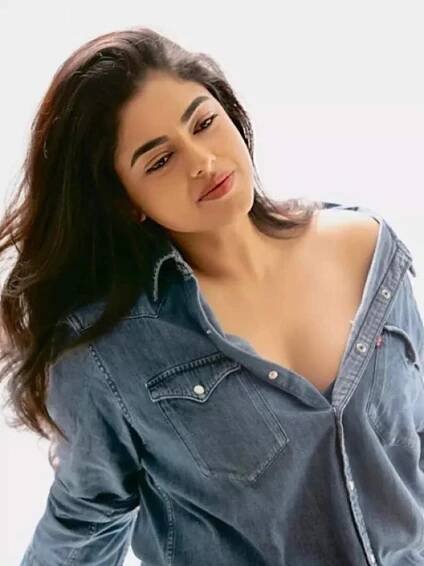 In pic: Radiant pictures of Siddhi Idnani