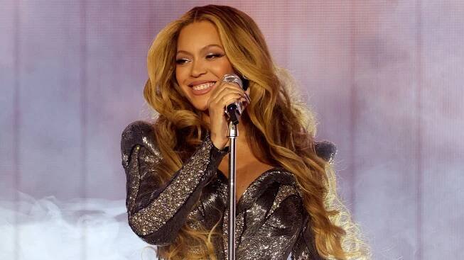 Beyoncé Dyed Her Hair Sun-Washed Blonde for the ‘Renaissance’ World Tour