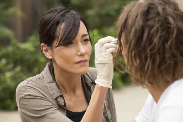 Živí mrtví: Počátek konce - Co se nevytratí - Z filmu - Sandrine Holt