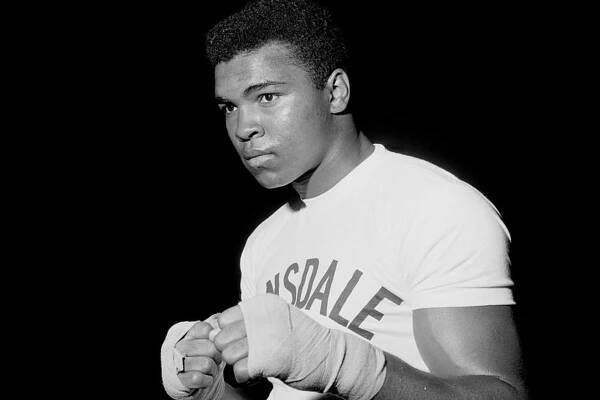 The three-time world heavyweight champion, who had battled Parkinson's disease for 32 years, was admitted to hospital with a respiratory condition earlier in the week
