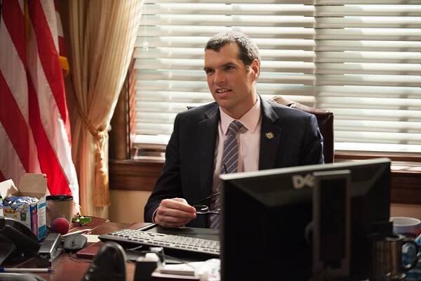 Viceprezident(ka) - Chicklet - Z filmu - Timothy Simons