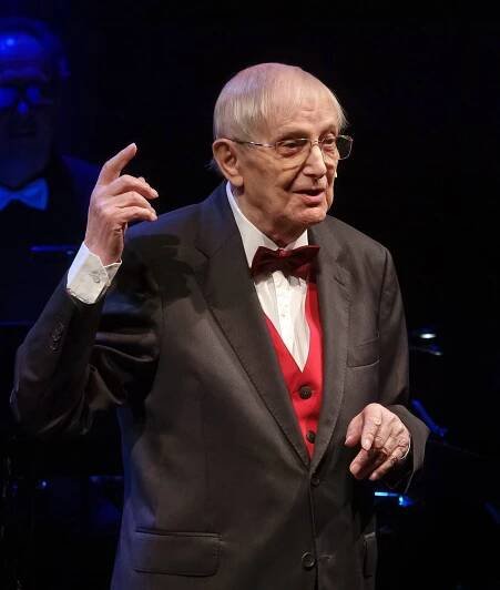 Jiří Suchý vzdal poctu svému dlouholetému uměleckému partnerovi a spoluzakladateli Divadla Semafor Jiřímu Šlitrovi