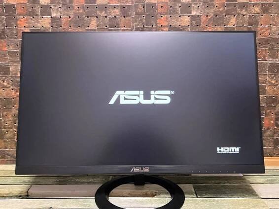 ASUS 23.8インチ フレームレスモニター