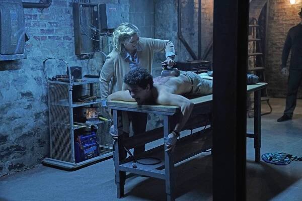 Nepohádky - Chapter 8: Truth - Z filmu - Debra Monk, Davi Santos