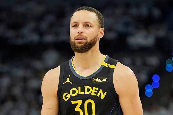 Stephen Curry was baffled by the wildly unexpected welcome he received in China