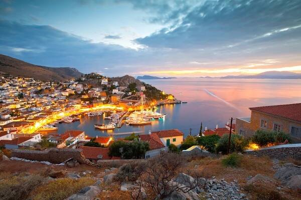 Private Yacht Cruises | Yacht Itineraries | N&J