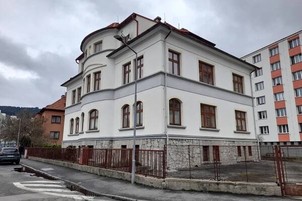 Prodej prvorepublikové vily, Sušice