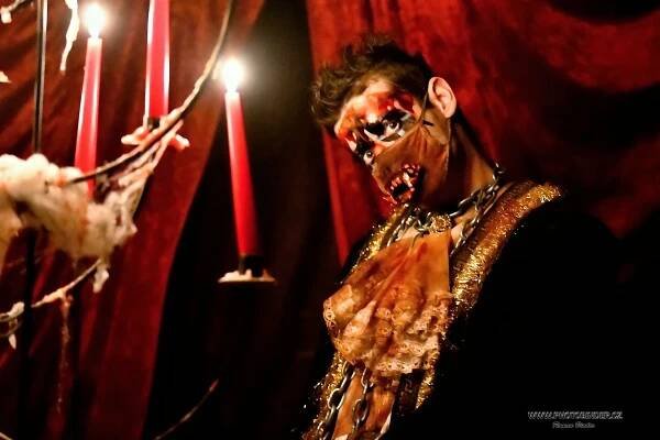 Ohana horor cirkus: hororová show pod cirkusovým šapitó