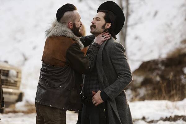 Wynonna Earp - Constant Cravings - Z filmu - Michael Eklund, Tim Rozon