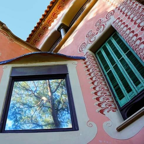 Barcelona: Vstupenka do parku Güell a muzea Gaudího domu | GetYourGuide