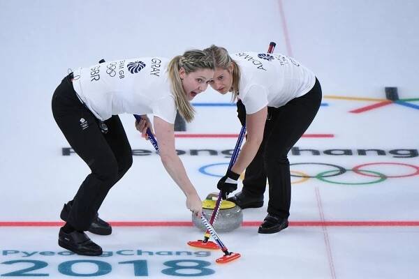 „Zametání na ledě není sport!“ Historie curlingu sahá až do 16. století - Expres.cz