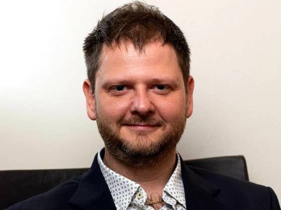 Politika – Romano fórum