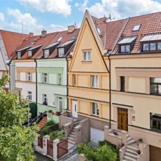 Realitní kancelář CENTURY 21 Premium - Praha - ČESKÉREALITY.cz inzerce realit