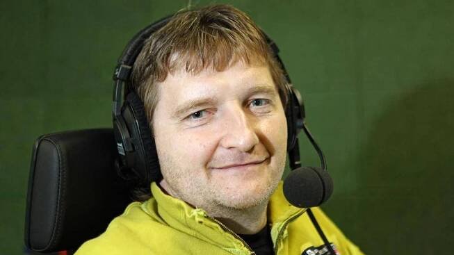 Jaromír Bosák opět zapomněl vypnout mikrofon. A je z toho další ostuda, tentokrát mezinárodní - Mix24.cz