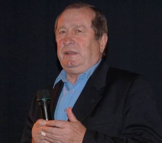 Josef Augusta (lední hokejista)