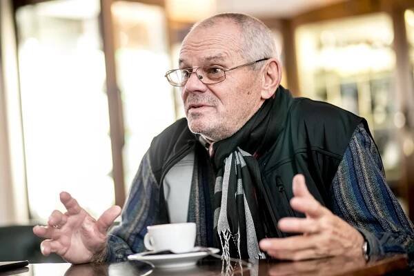 Jednou z nejdůležitějších hodnot demokracie je změna, říká Milan Kňažko