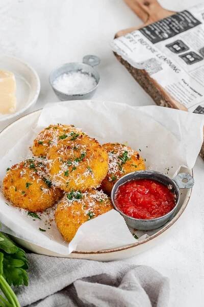 air fryer arancini on a plate