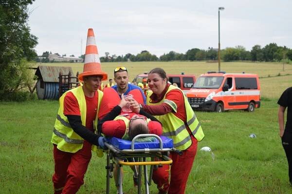 VIDEO: Zajímají se vaše děti o složky IZS? Chcete, aby si užily prázdniny? Rescue Camp bude ten pravý tábor! - IZS