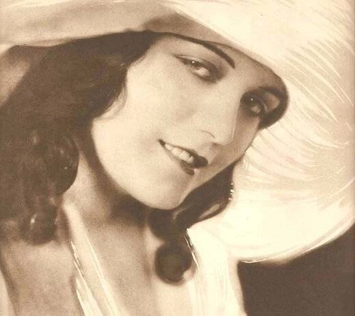 Pola Negri Facts